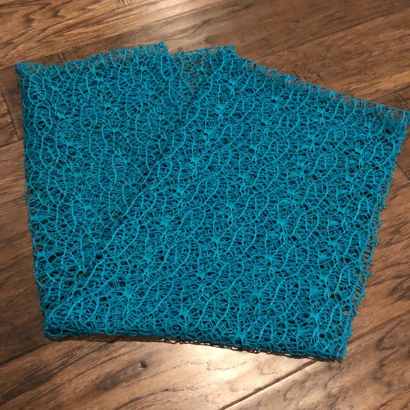 Net Infinity Scarf - Picture 3 of 3